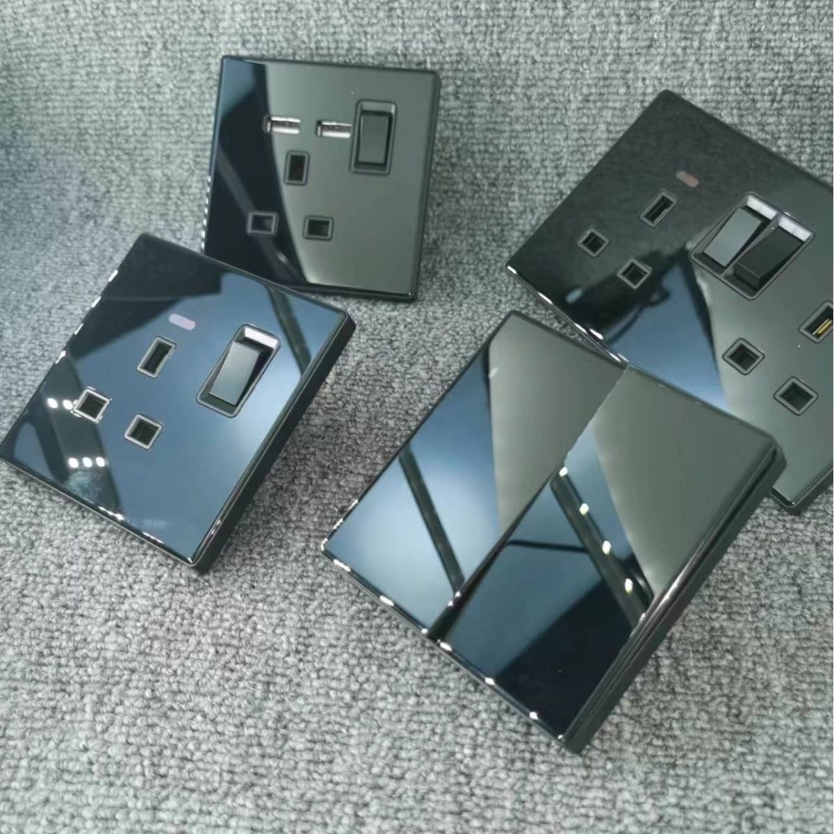 13a British socket with USB socket, British standard electric light system, black tempered glass panel